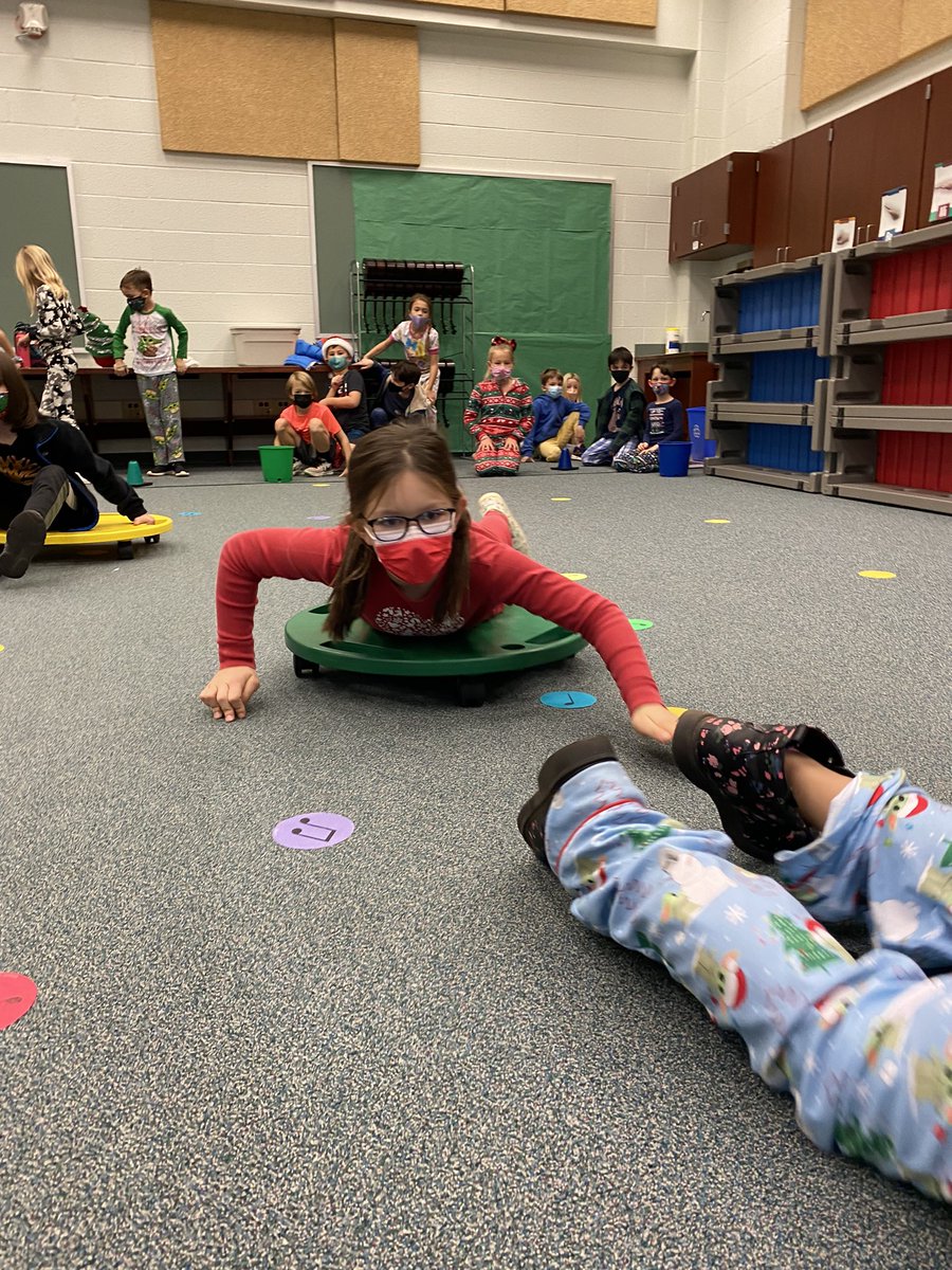 Mrs. Hubbard (Ms. Petro) tweet media