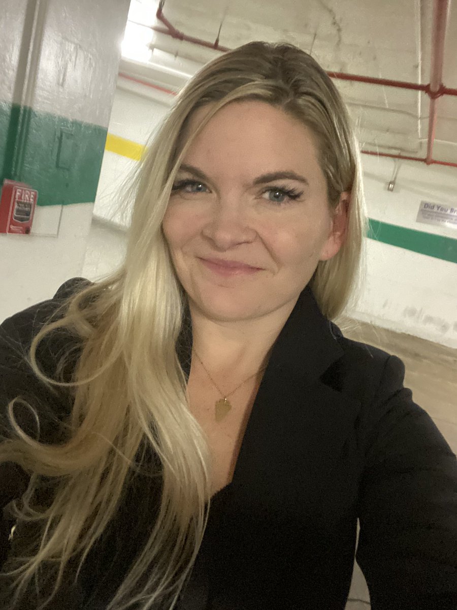 🚀 Molly Cain tweet media