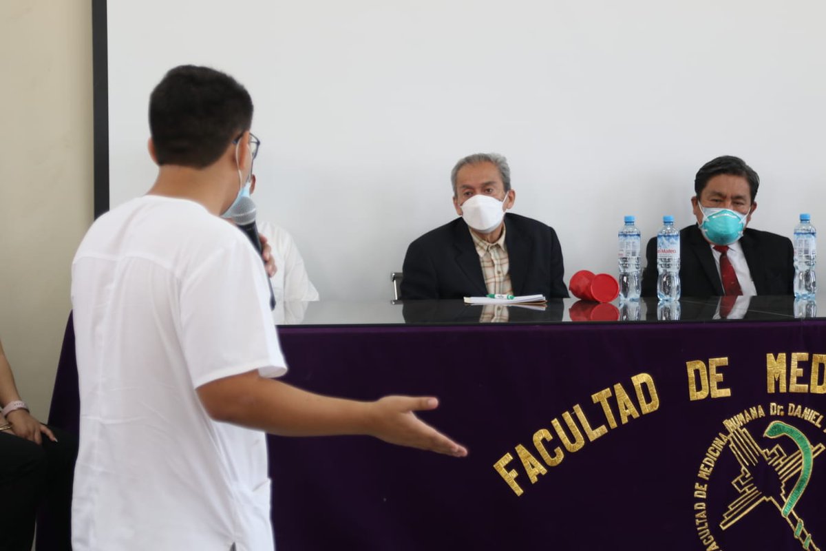 Esta mañana, visité la Universidad Nacional San Luis Gonzaga de Ica, la más importante de la región, para supervisar sus avances y cumplimiento de las condiciones básicas de calidad. ¡Comunidad educativa, <a href="/SuneduPeru/">Sunedu</a> y <a href="/MineduPeru/">Ministerio de Educación</a> juntos por la calidad superior!