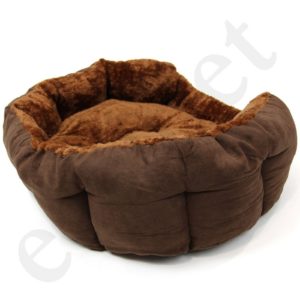easipet's tweet photo. Can you get 'too plush' a bed for your faithful four-legged friend?.... Well, it is nearly Christmas.... and there is an online discount code (SMPC21) for further savings... https://t.co/WgkzldMhhs https://t.co/KkyqftZJG2