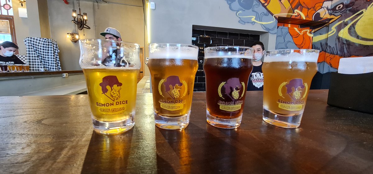 dgosanabria's tweet photo. Señora… Señor.. si usted que está preparando la despedida de fin de año🎅🎉🥳 para su empresa o emprendimiento… Compren cervezas artesanales🍻🇵🇾: son deliciosas😋, de verdad y no dan resaca además estarán apoyando a los magos cerveceros locales🙃👌💪… https://t.co/zf1WRj2kwH