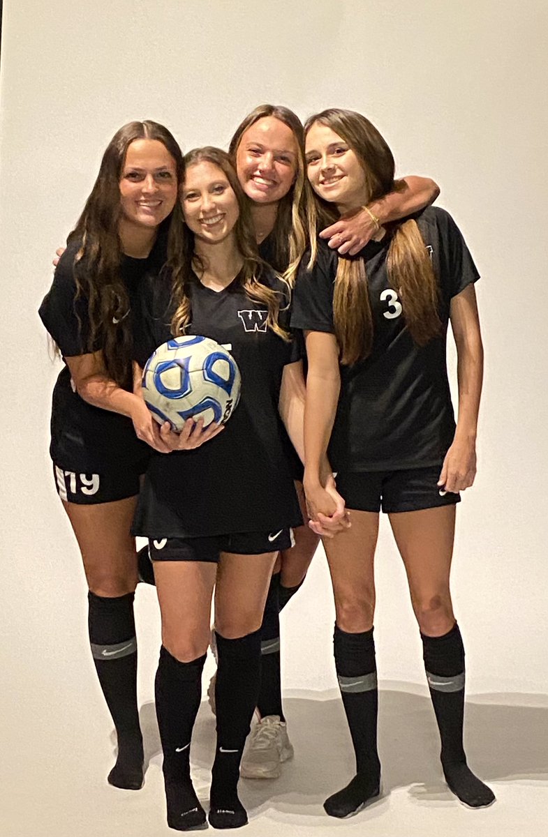 WLKnightsSoccer's tweet photo. 🚨GAMEDAY ALERT🚨
We are on the road again - Last game before Christmas break‼️
🆚NW Rankin Lady Cougars🐆
⏰5:30
📍NW Rankin HS
⛅️68°
🎟$7
📸: Lady Knight Seniors🎓
Boys game 7:00
#SwordsUp⚔️🛡
#Road2State22🛣 https://t.co/ecbJxEJTPu