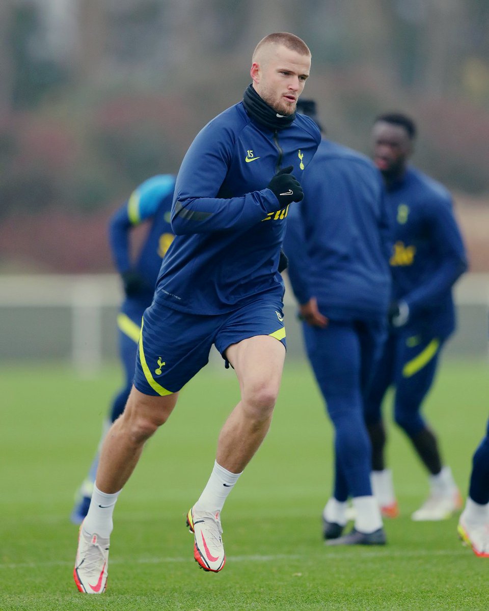 Eric Dier runs in training at Hotspur Way