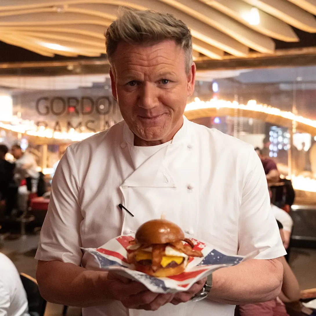 Michelin-starred Chef Gordon Ramsay is officially opening the doors to his first Chicago restaurant, @GordonRamsayBurger, today...and what do you know, right below BAM! @GordonRamsay, we'll trade you voiceover for some of your delish burgers! :) #GordonRamsay #food #burger #yummy https://t.co/GdlfKUt2Mt