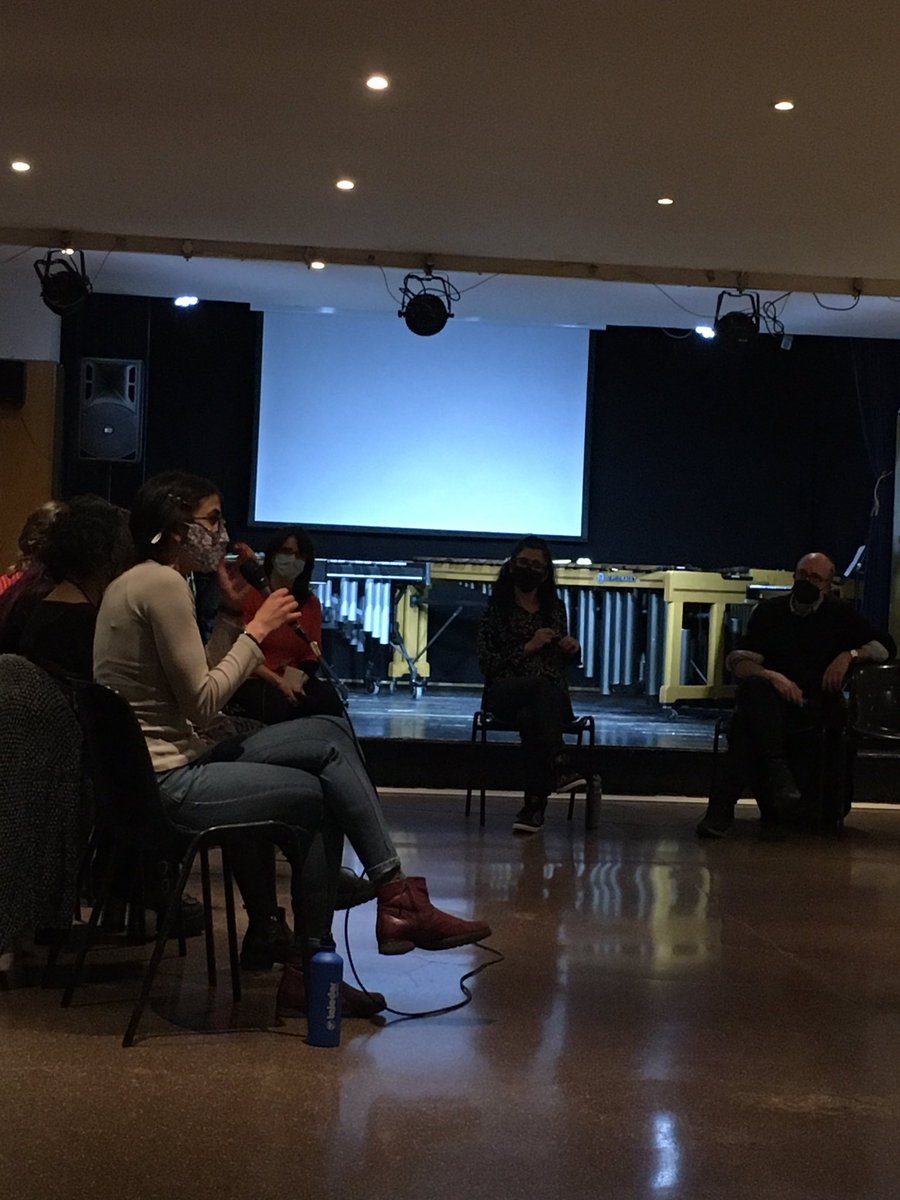 EMMCA (@emmcacentrearts) on Twitter photo Parlem de #SalutMental i Arts! Des de la Unitat de la Salut Mental amb la psicòloga <a href="/annadesfa/">anna descalzi</a> i la infermera Helena Pérez. Ens acompanya el Dr. Rodríguez Fornells, cap del grup de recerca en cognició i plasticitat cerebral de <a href="/idibell_cat/">IDIBELL</a> i professor de la <a href="/UniBarcelona/">Universitat de Barcelona</a>. Parlem de #SalutMental i Arts! Des de la Unitat de la Salut Mental amb la psicòloga <a href="/annadesfa/">anna descalzi</a> i la infermera Helena Pérez. Ens acompanya el Dr. Rodríguez Fornells, cap del grup de recerca en cognició i plasticitat cerebral de <a href="/idibell_cat/">IDIBELL</a> i professor de la <a href="/UniBarcelona/">Universitat de Barcelona</a>.