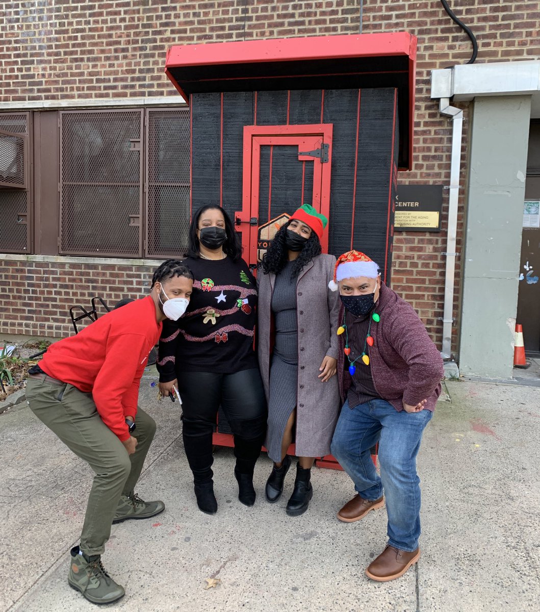 YouthbuildQCH's tweet photo. Can you tell we’re in the holiday spirit #spiritweek https://t.co/1uiYp1xaLC