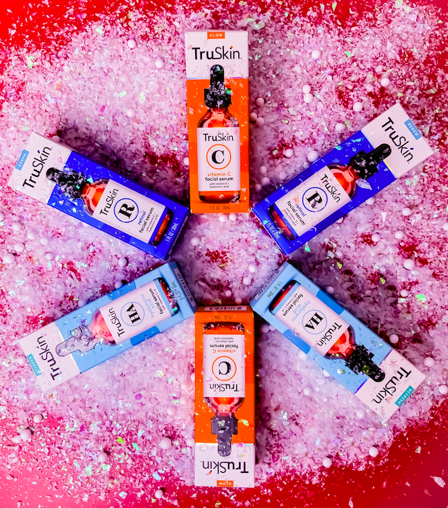 TruSkinOfficial's tweet photo. Save $5 NOW when purchasing our Age Defying 3-Pack Bundle!🛍️🥳

SHOP NOW: https://t.co/PsiWxwMX9Z https://t.co/uLRnPOsxkq
