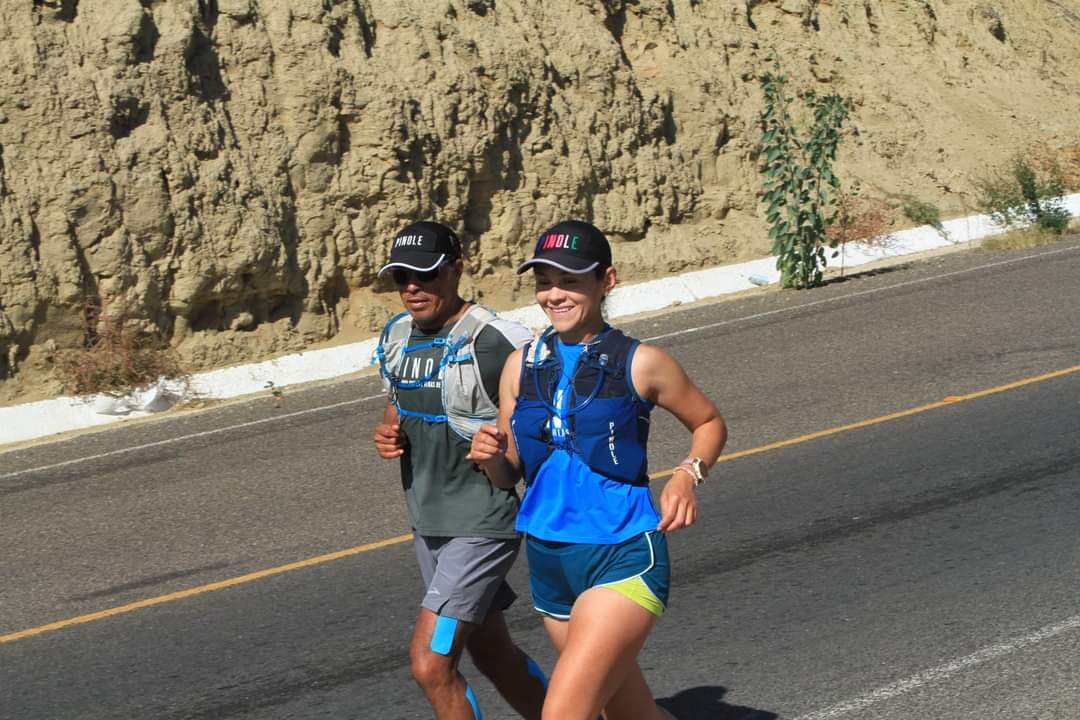 RunningLife_'s tweet photo. 🏃🇲🇽👍🙂Esfuerzo sobrehumano German Silva llega a 32 etapas para poco más de 1,500 kilómetros en su Proyecto Pinole corriendo por las venas de México 

👉Entérate de toda la información de Germán Silva y PINOLE  pulsando aquí: https://t.co/h67xCkCoGF

#GermanSilva #ProyectoPinole https://t.co/zla53R0fWs