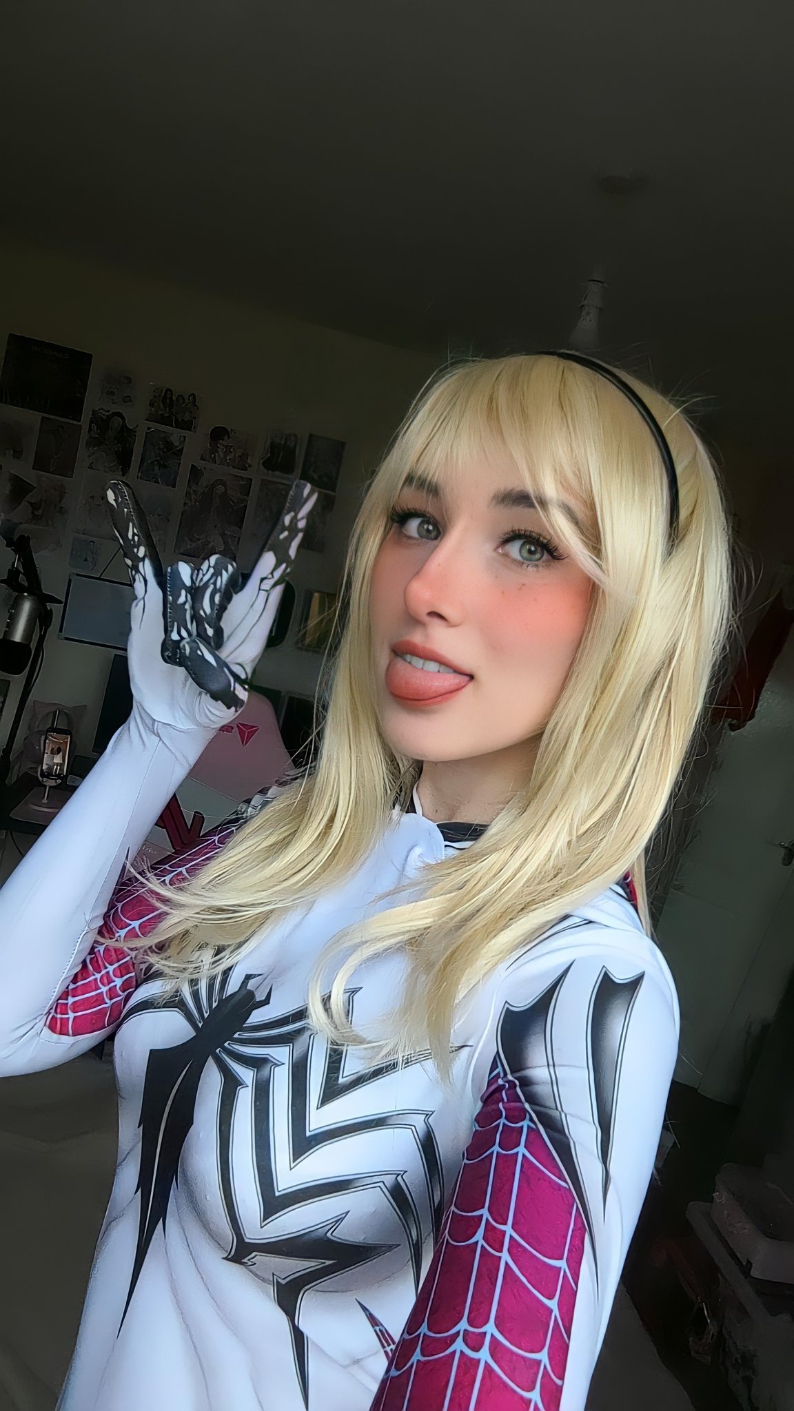 TW Pornstars 🌸 Kirsty Everdeen ४ 🌈. Twitter. Multiverse Gwen Stacy