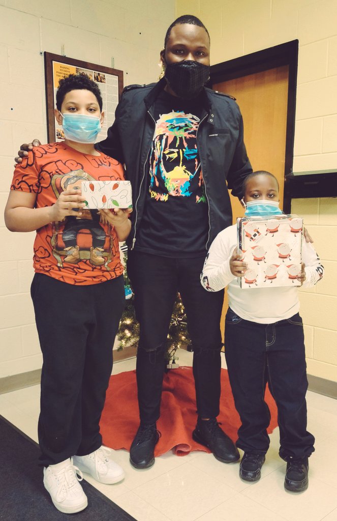 Mark Whatley (@linearlogic_1) on Twitter photo A lot of people have gone further than they ever thought they could in life because someone believed in them...#mentor #mentee
<a href="/APSPeytonForest/">APSPeyton Forest</a> @peytonprincipal <a href="/DiggsAP/">Allen Page III</a> A lot of people have gone further than they ever thought they could in life because someone believed in them...#mentor #mentee
<a href="/APSPeytonForest/">APSPeyton Forest</a> @peytonprincipal <a href="/DiggsAP/">Allen Page III</a>