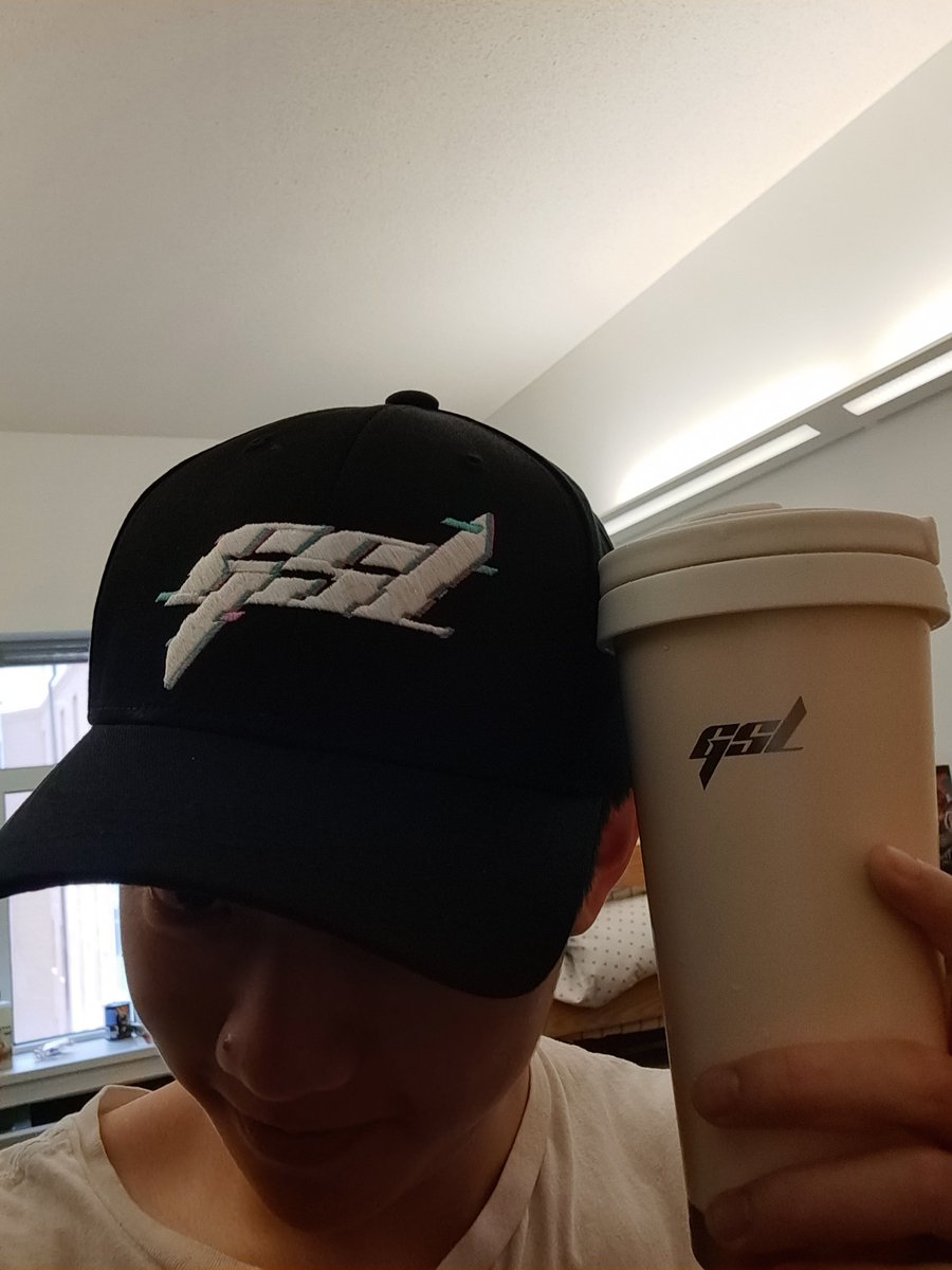 SpiralBiscuit tweet media