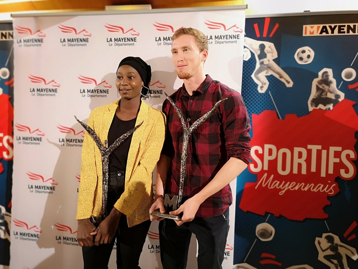👏👏👏 à Sounkamba Sylla du stade lavallois, élue sportive <a href="/lamayenne/">La Mayenne, le Département</a> de l'année 2021 et à Gabriel Bordier, lauréat pour 2020.