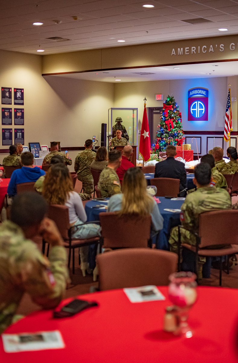 AA9 Sends tweet media