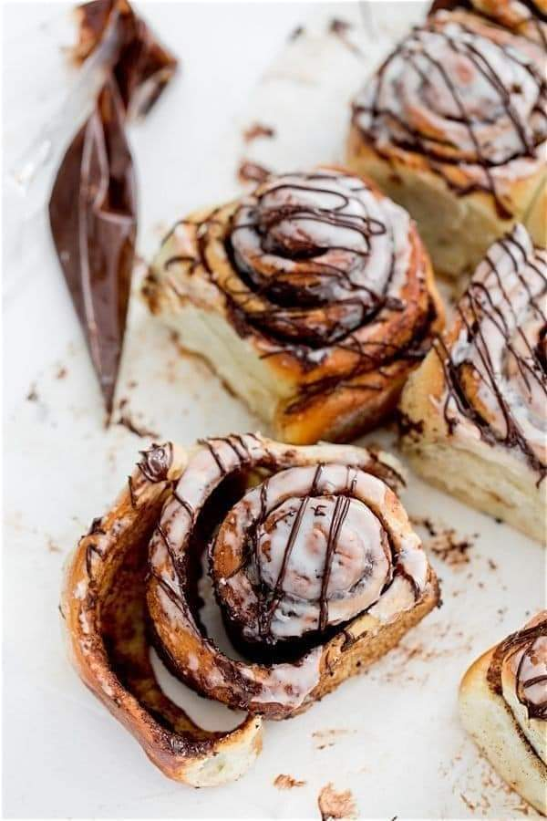 Napkin_Ads's tweet photo. Cinnabon 😋☺️ https://t.co/TJMYXyG406