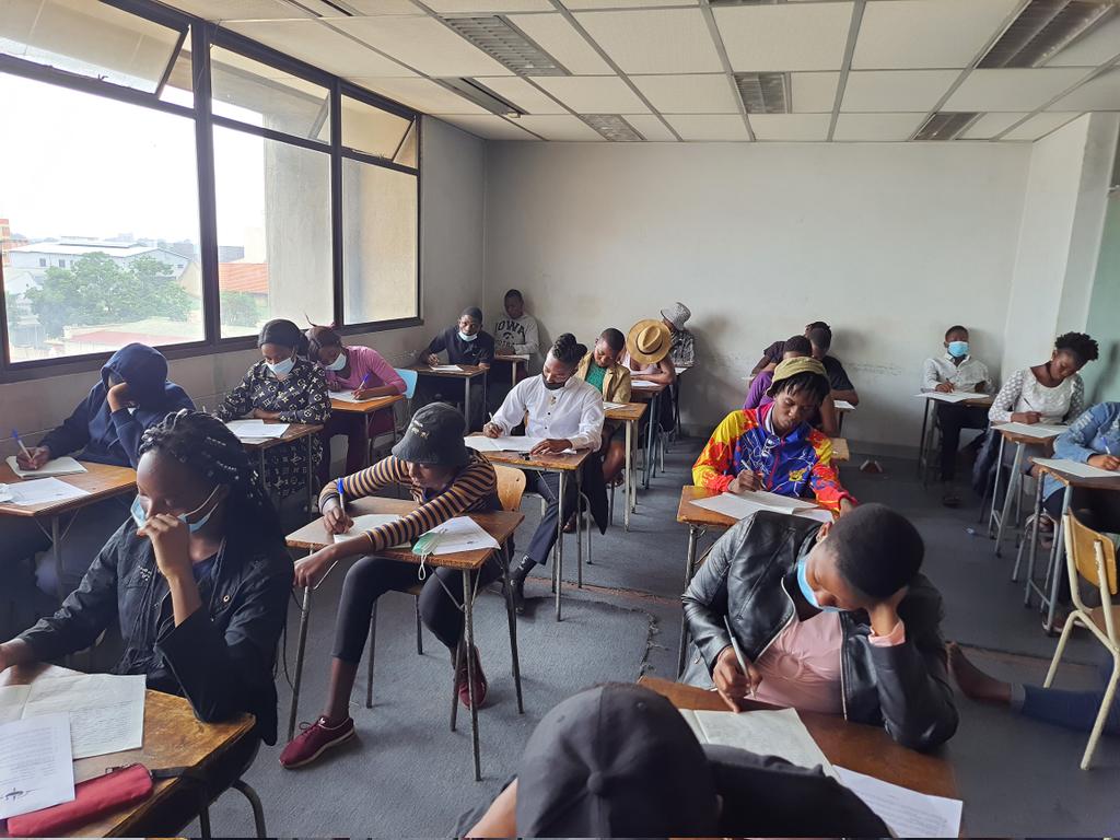 CcosaZimbabwe's tweet photo. Journalism student @CcosaZ writting their final semester exam #wetrainthewholeperson https://t.co/GMiJDKAgFZ