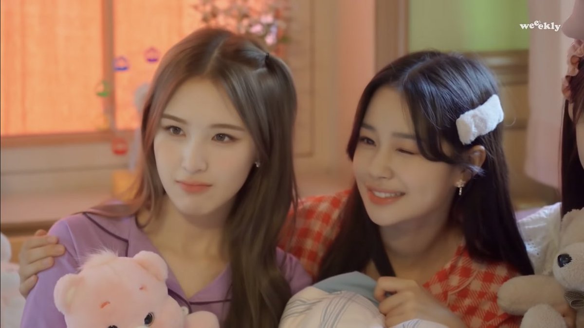 JELLYLOOKS's tweet photo. besties jellyhan https://t.co/AtAiz1NWhh