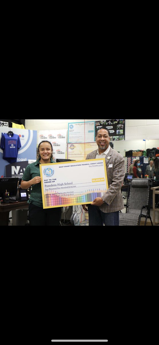 Had the opportunity 2 represent UPS @ the Pasadena ISD Prize Parade (Houston) where we presented teachers with a check to help with supplies, computers, library upgrades, sports as well as A/V❣️ to see the smile on the teachers faces was simply amazing…protecting out future ⭐️’s