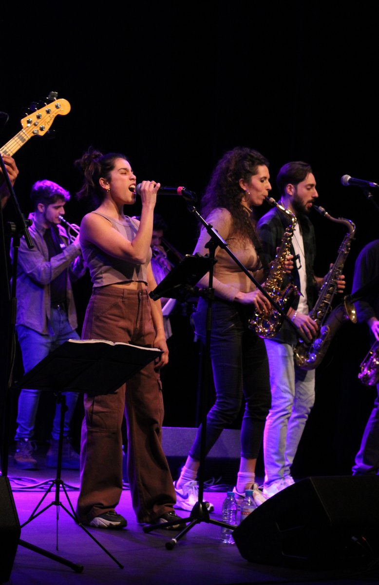 Can Clariana tweet media