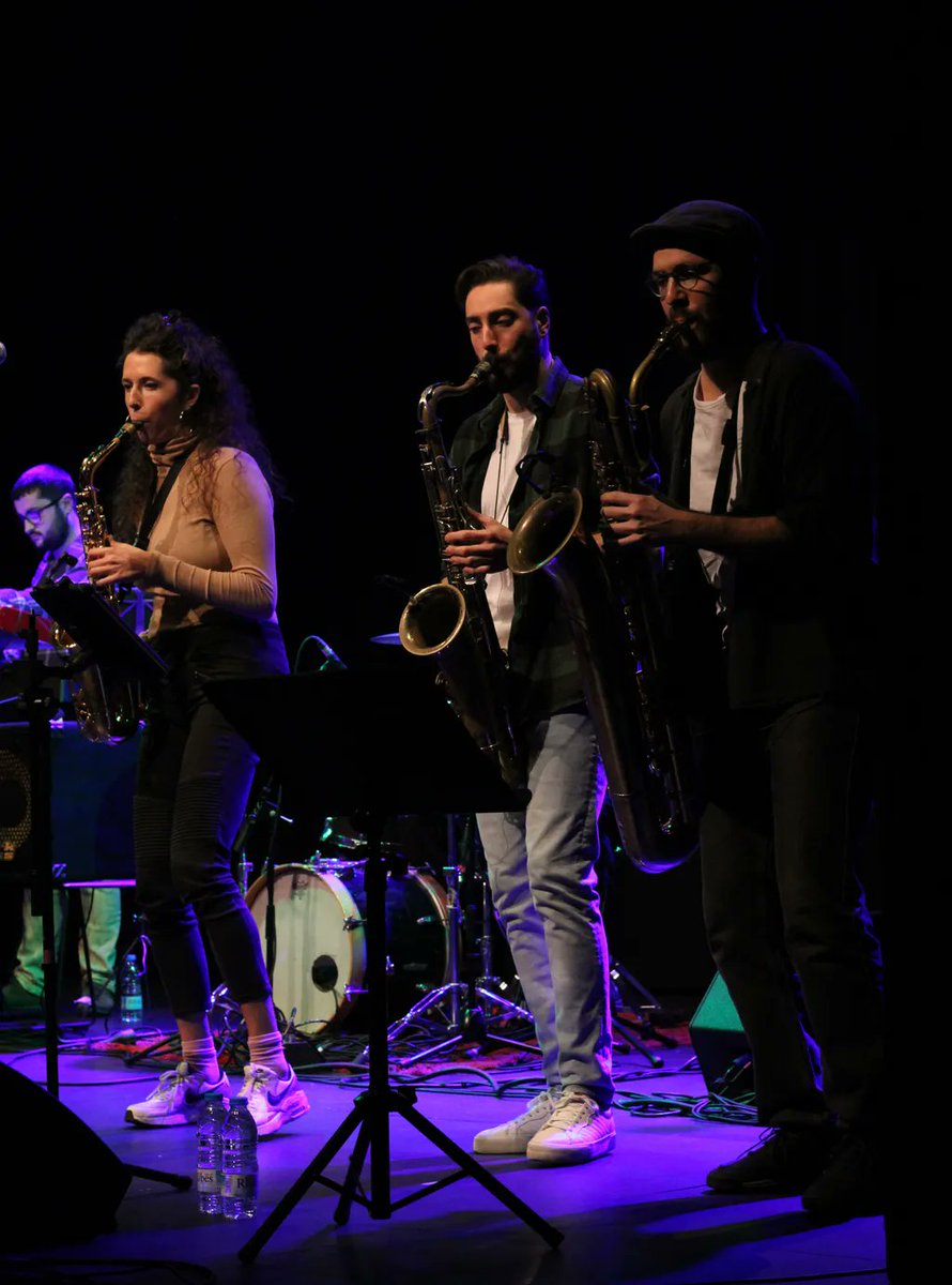 Can Clariana tweet media