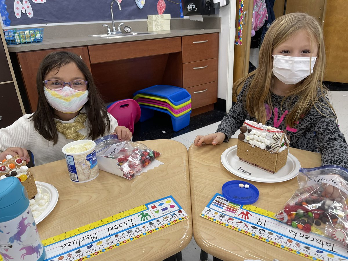 MrsSKessler's tweet photo. Building Gingerbread Houses in first grade. The tradition continues! @tincroadschool @NicoleLOConnell @markdgrilo @MountOliveTSD https://t.co/hNz2aQzqzw