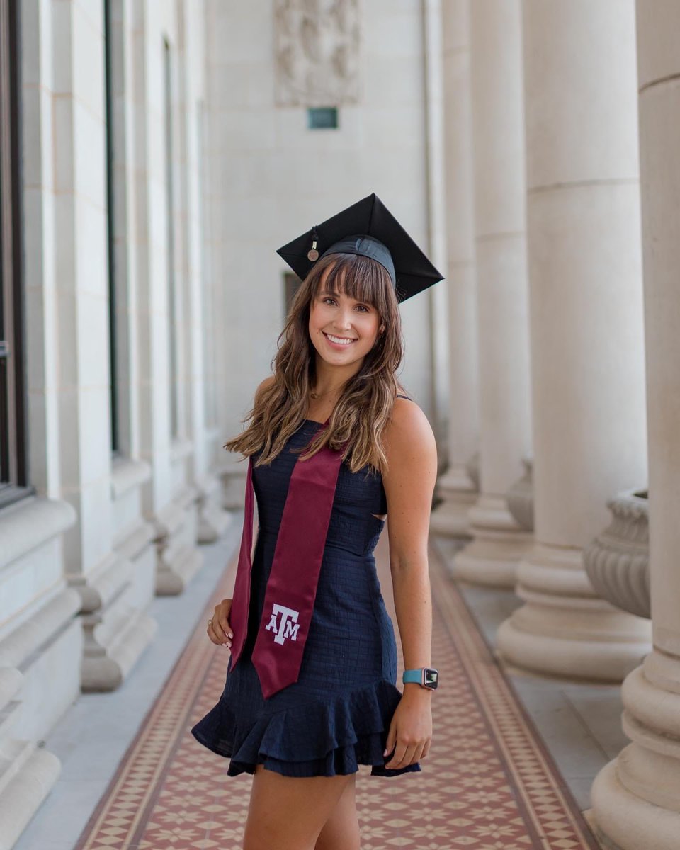 dawnfrentz's tweet photo. Congratulations to @kendallnrose for her huge accomplishment!  We love you and are so proud of you! #TAMUgrad https://t.co/nLOzoMIOdn