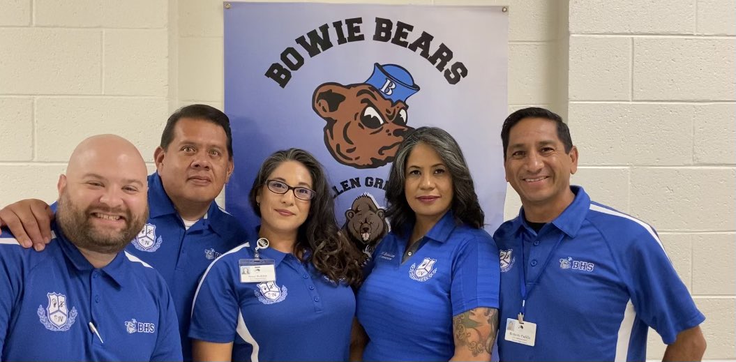 Bowie H.S. does not say goodbye but see you later to Assistant Principal Roberto Padilla who leaves us to start a new journey with the Foxes @JSHS_Official . Robert your service and dedication will always be appreciated. “Once A Bear Always A Bear” 🐻🐻🐻Oso! Oso! Oso! #iamepisd