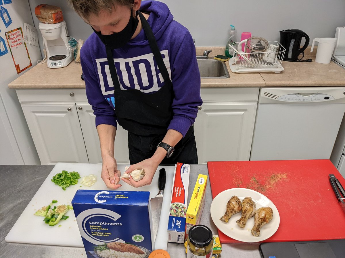 MrsFleuelling's tweet photo. Another successful food lab! #SimcoeShoresSS https://t.co/lCC8d8m3JG