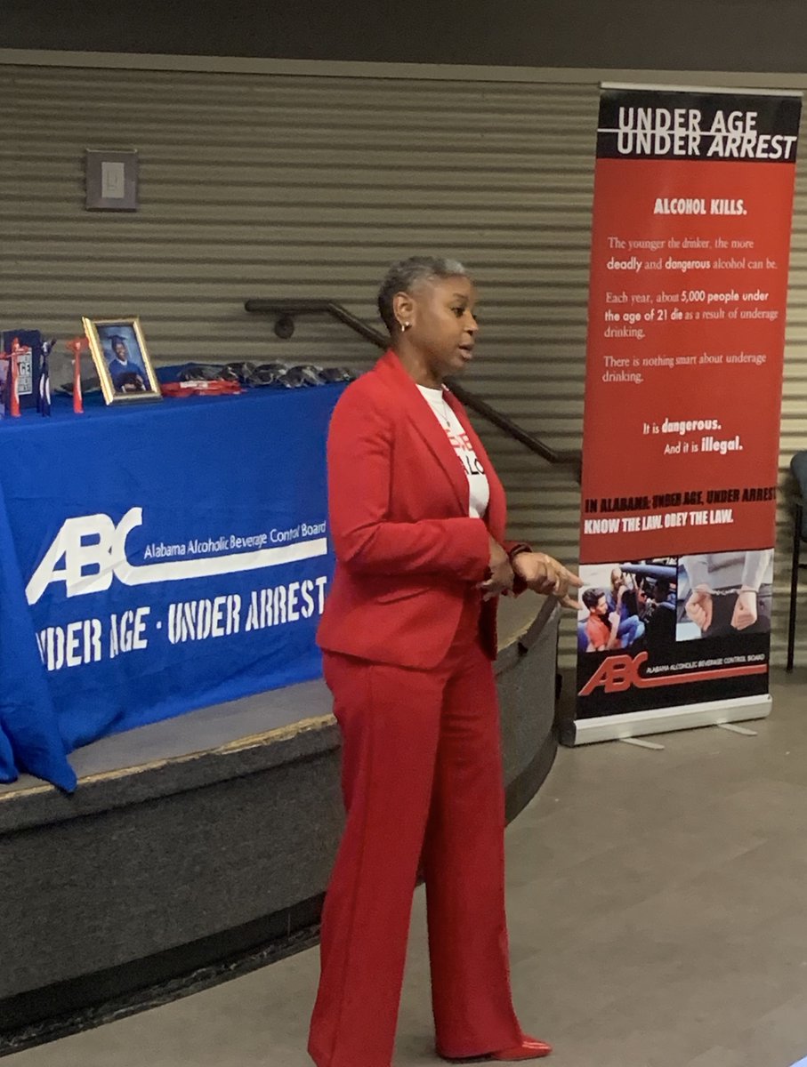 ABC_underage's tweet image. Under Age, Under Arrest was at Brewbaker Technology Magnet High School in Montgomery on Wednesday. Montgomery County Chief Deputy DA Azzie Taylor joined MADD's Carolyn Tyus, SBI Agent Fred Hutcherson and ABC Board's Daniel Dye in warning students of dangers of alcohol.#AlabamaABC