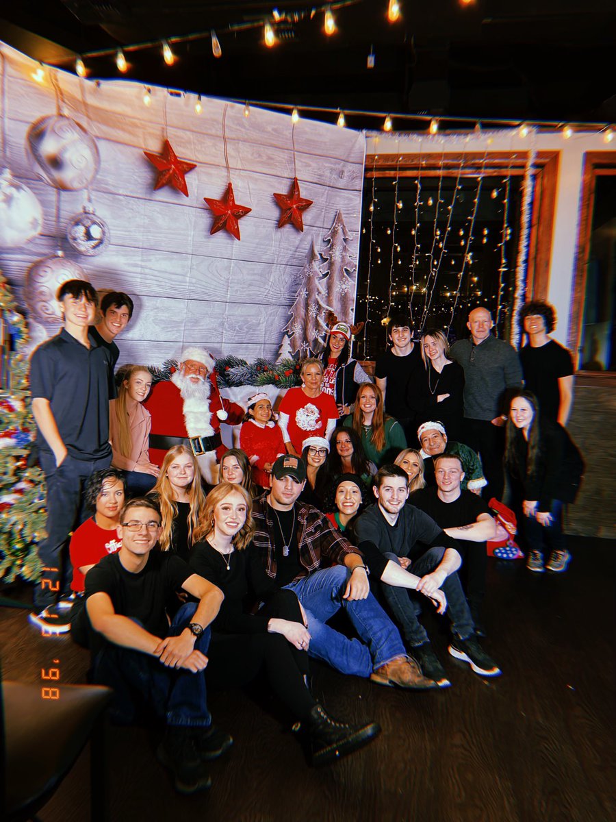 From all of us at The Creek…THANK YOU! Last nights Christmas party was amazing thanks to YOU! 🎄