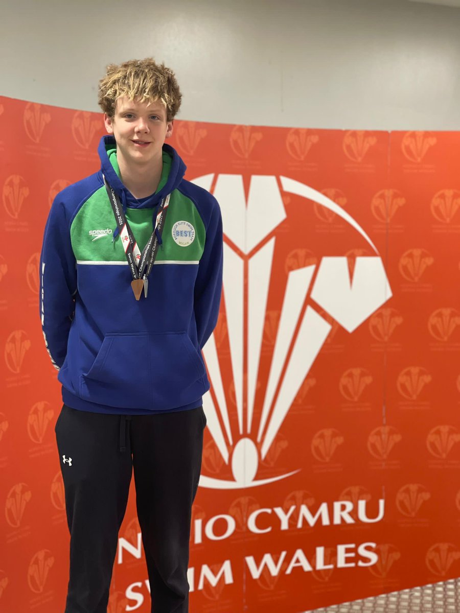 JennyGr02's tweet photo. Proud mum day 2nd in 400m free and 3rd in 200IM in age group at Welsh Nationals https://t.co/F8bEfqPWIE