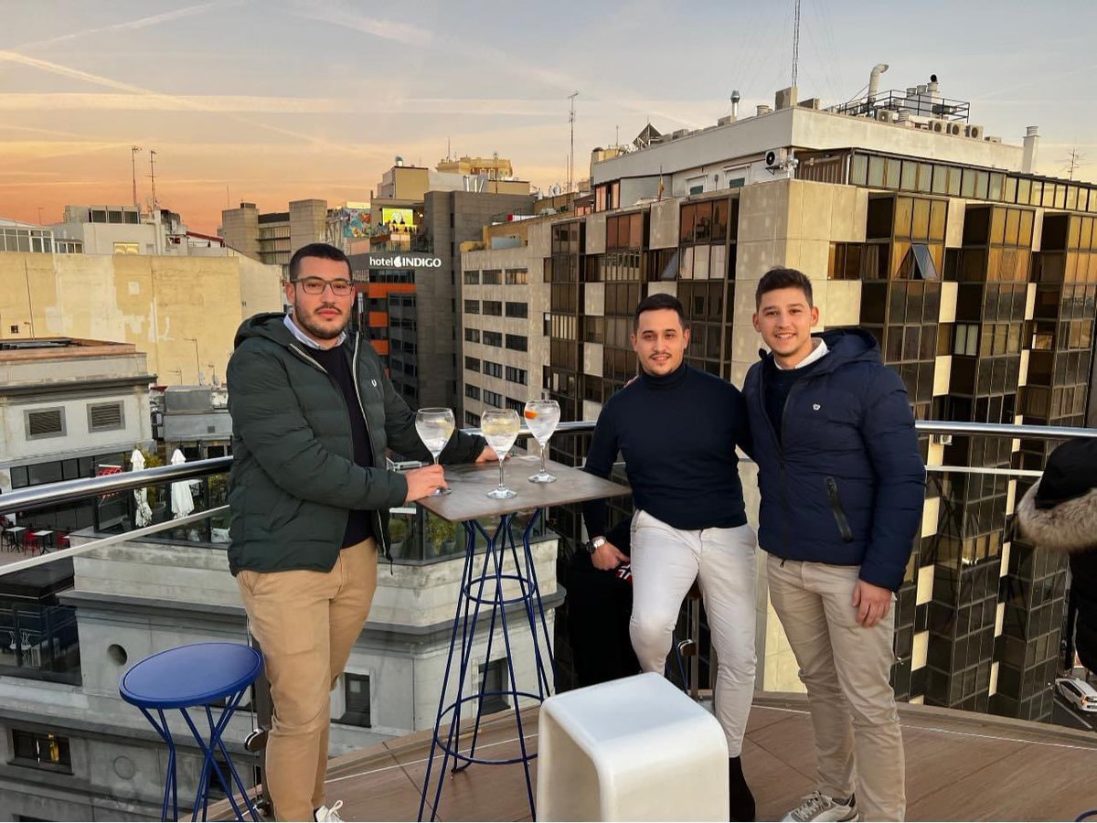 primaso10's tweet photo. Pasándolo bien con mis hermanos @Rafa9garcia1 @franpazz 🚢🐢🇪🇸 https://t.co/vE76r6Gazv