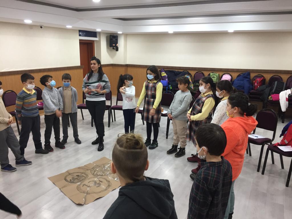 Yunus Emre İlkokulu Harezmi Eğitimleri devam ediyor...<a href="/istanbulilmem/">İstanbul İl Millî Eğitim Müdürlüğü</a> <a href="/EyupsultanMem/">Eyüpsultan İlçe Millî Eğitim Müdürlüğü</a>