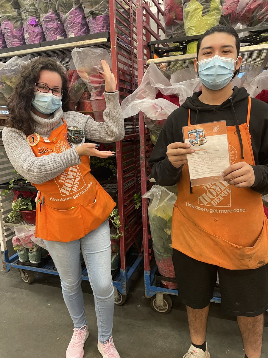 Abigail Deaton (@abbydepot) on Twitter photo So excited to be giving Rafael his first 🥇 Homer today!!! One of our amazing 💪🏻Deliveries💪🏻 associates, he got shouted out in a VOC comment last week complimenting his ✨Excellent Customer Service!✨Thank you Rafael!!! 🛠🧡 <a href="/DepotMatt/">Matthew Shorr</a> <a href="/Katie94603725/">Katie Harris</a> @thd_young <a href="/hd_rudolph/">Rudy MASM</a> So excited to be giving Rafael his first 🥇 Homer today!!! One of our amazing 💪🏻Deliveries💪🏻 associates, he got shouted out in a VOC comment last week complimenting his ✨Excellent Customer Service!✨Thank you Rafael!!! 🛠🧡 <a href="/DepotMatt/">Matthew Shorr</a> <a href="/Katie94603725/">Katie Harris</a> @thd_young <a href="/hd_rudolph/">Rudy MASM</a>