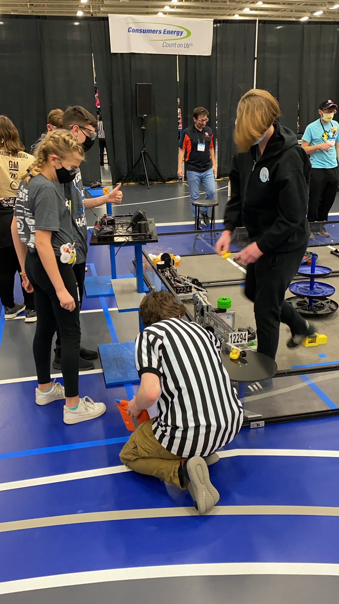 mbailey927's tweet photo. The #terrorhawks are getting set for their first match in the state robotics competition #gettingsciencedone #shumatestrong https://t.co/OdSx8d99hA