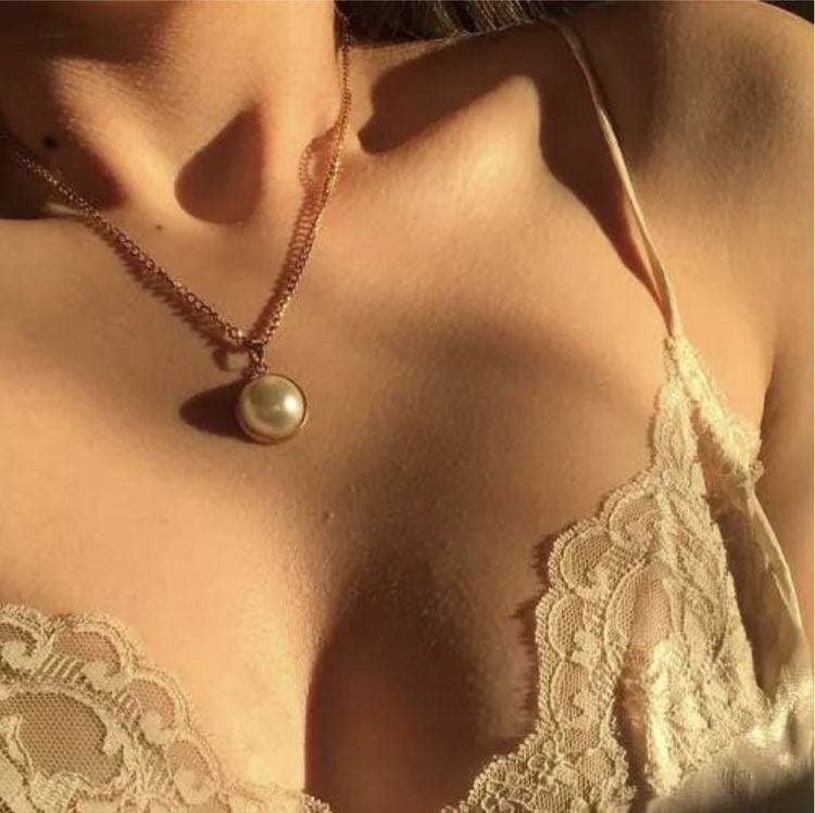 MaryCali007's tweet image. “Sex prolongs life.
It&apos;s officially proven by scientists. 

And sex that ends in orgasm strengthens the immune system and slows down aging.

So - if you want to be healthy, harden yourself by having sex.”
👉👉 YOU KNOW WHAT TO DO