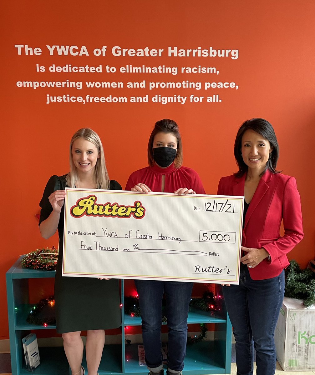 SenatorPattyKim's tweet photo. Thank you @Rutters for your generous donation to the @YWCAHarrisburg! During this difficult time for some women and their families, this check will help support their needs during the holidays and beyond. https://t.co/p3ZESj19JR