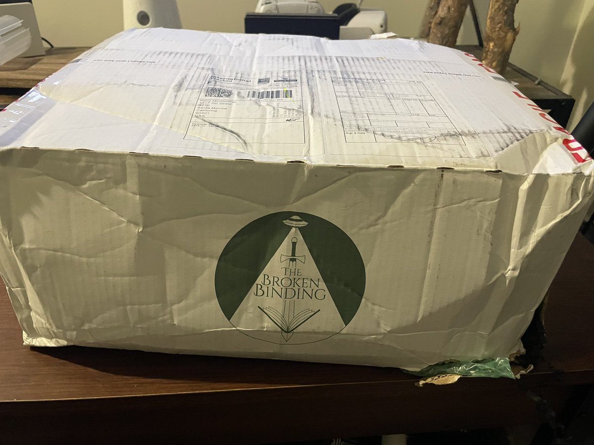 The Bowing Bookshelf (bowingbookshelf) Twitter