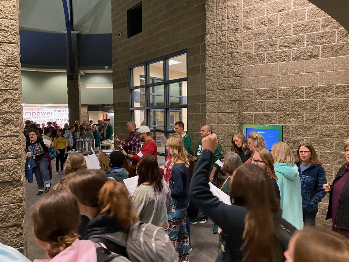 zeelandschools's tweet photo. ZE and ZW staffers and students sang their way into the holiday break this morning with caroling together in the rotundas. #ZPSLearningforLife https://t.co/59KiEjS4Hl