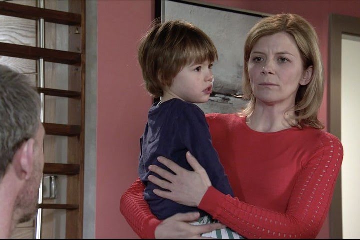 Michell85639484's tweet photo. @GeneralHospital @WactorTractor @SofiaMattsson1 Just so you know...this is a Frank re-write of the #Coronationstreet Leeann and Oliver s/l...Frank can never come close to this epic writing of Coronation Strret writing! And/or the actress Jane Danson! https://t.co/EMgXiLBE6H