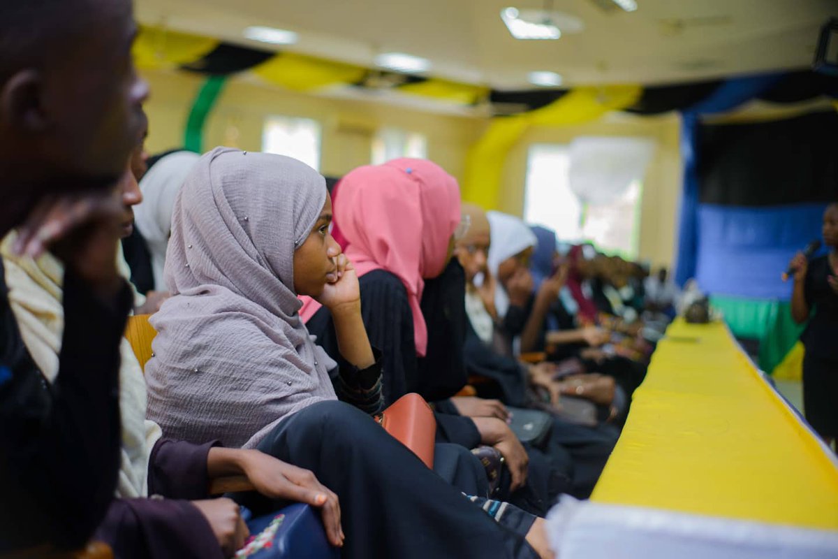 amua255's tweet photo. The first day of the AMUA Zanzibar Hackathon #universityedition held in Zanzibar University premises.
@unfpatanzania
#amuazanzibar #accelerator #innovation https://t.co/9oMVGzHvl7