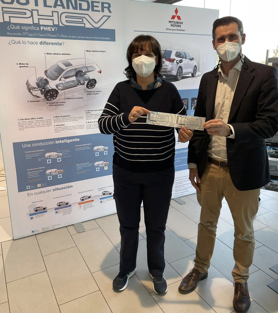 ¡Enhorabuena Elena! Ahora a disfrutar del partidazo #GetafeOsasuna