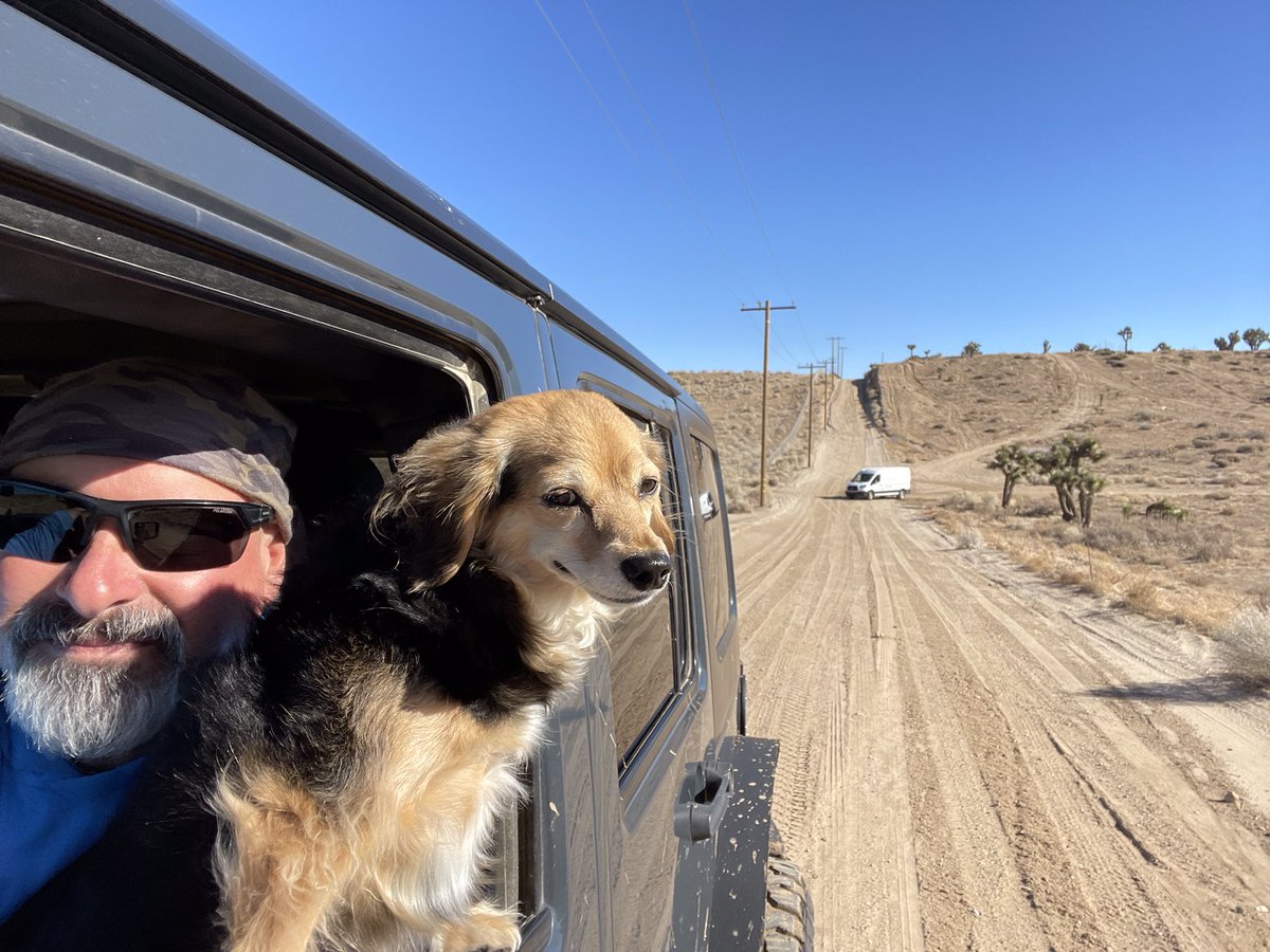 Desert Recovery: Oak Hills - delivery van got stuck trying to get up a hill. GPS fail once again - shortest route isn’t always the best for these vans… we got him back to the main dirt road! #OakHills #Harlie #offroadrecovery #GPSfail