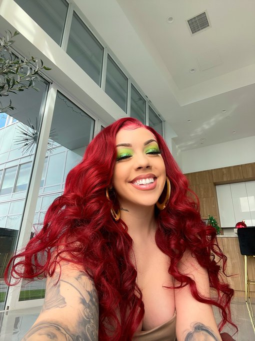 Hi 🐣❤️ https://t.co/2Da6esanJO