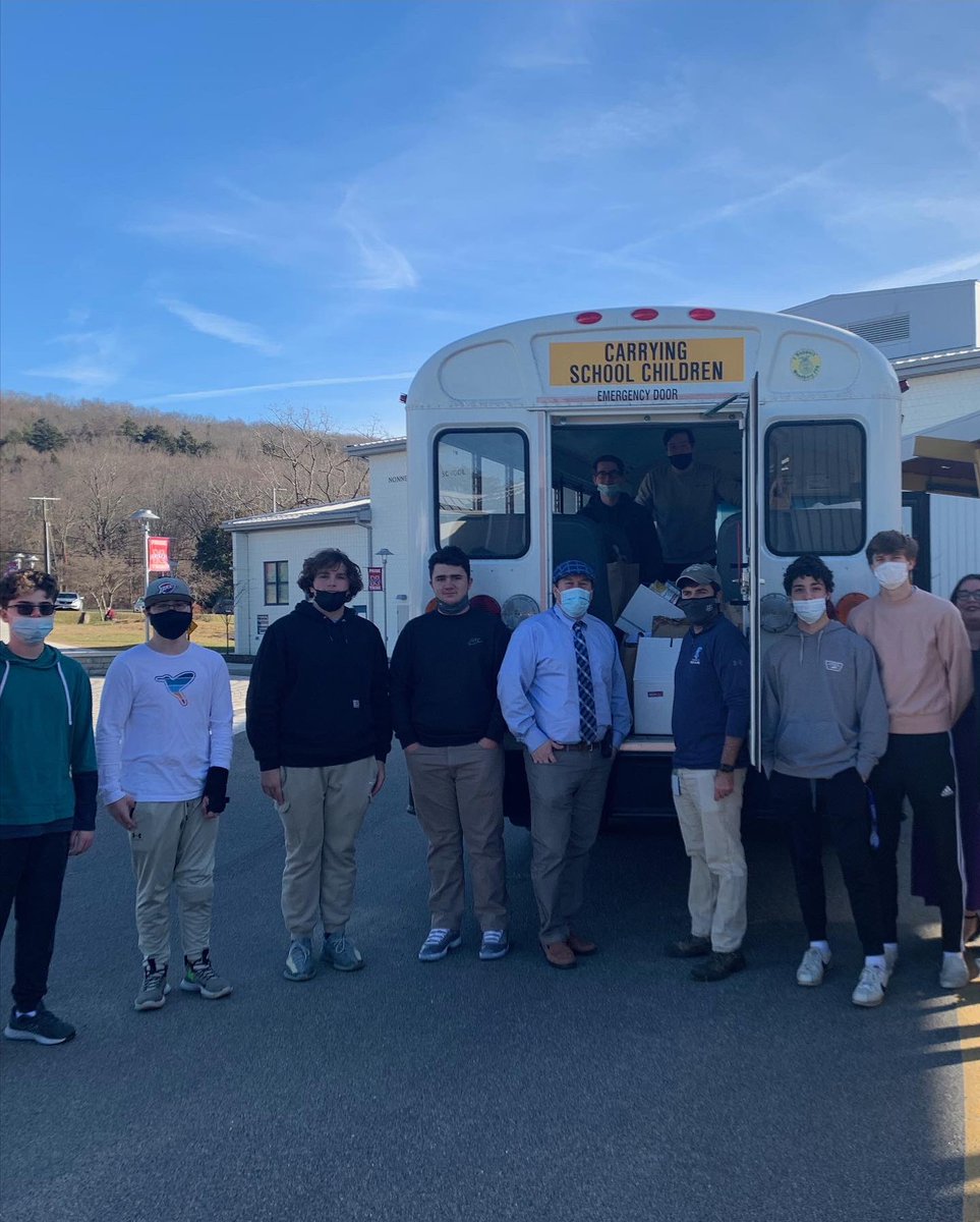 The bus was stuffed!!! Keep an eye out for pictures at the donation site. Thank you to all of our advisors and a special CONGRATULATIONS to Mr. Dimarco and Mrs. Holtman’s advisory who won our competition with over 160 items donated!! #ChiefsPride