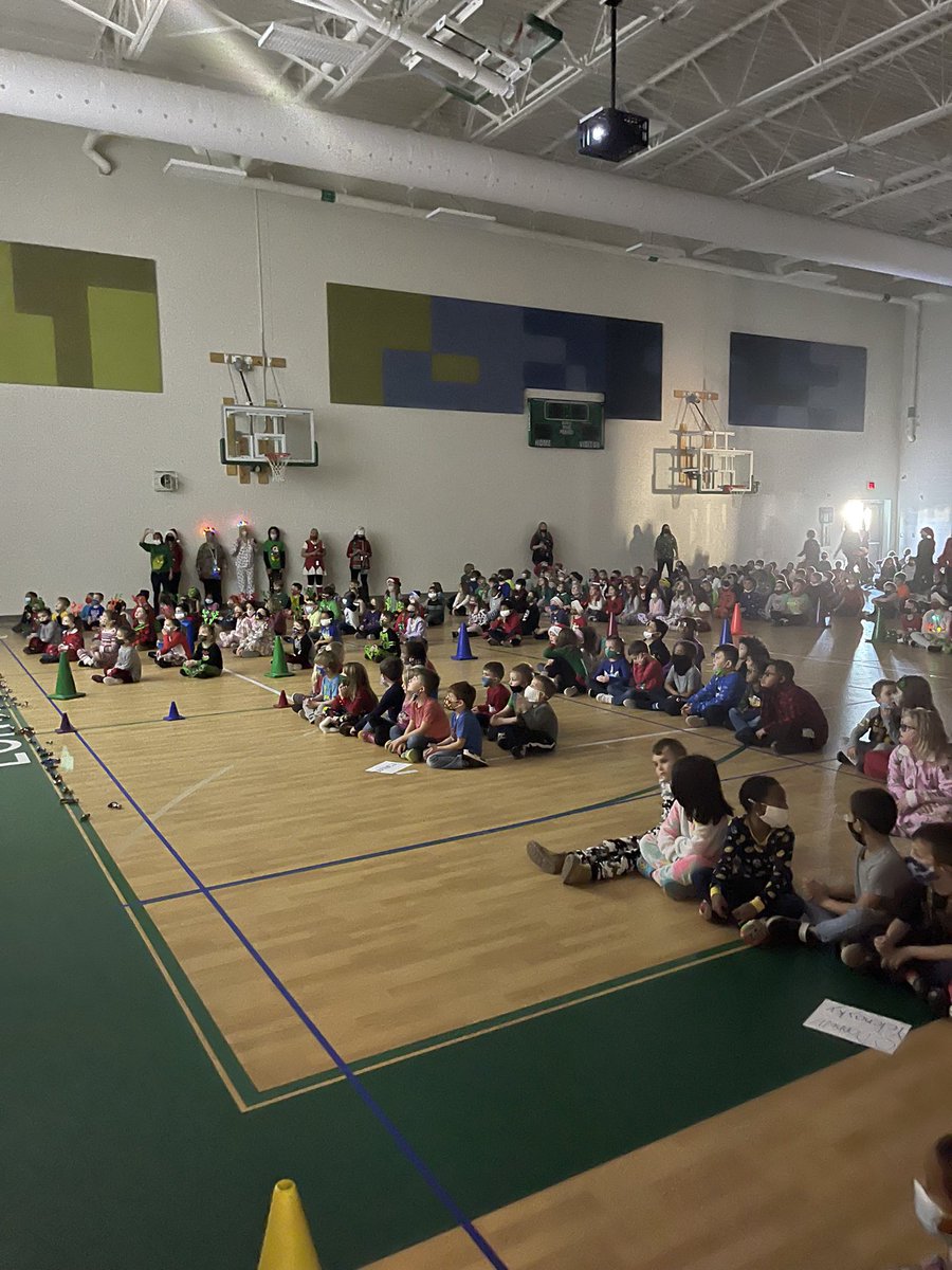 Our students had a wonderful time at their holiday sing-a-long!