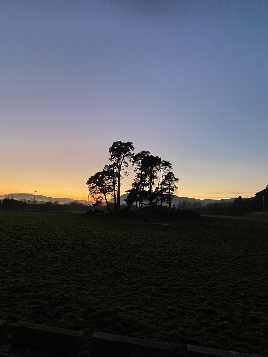 auto_gray's tweet photo. Last in a series of three pictures. Another stunning cold evening with a beautiful sunset

#graysautoservices #kingussie #sunset https://t.co/8KzOtIeo4s