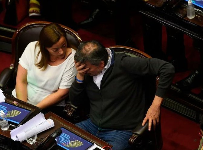 VerytoDeSparta's tweet image. Enserio no le gusta a la Cristy esta foto? Si es hermosa