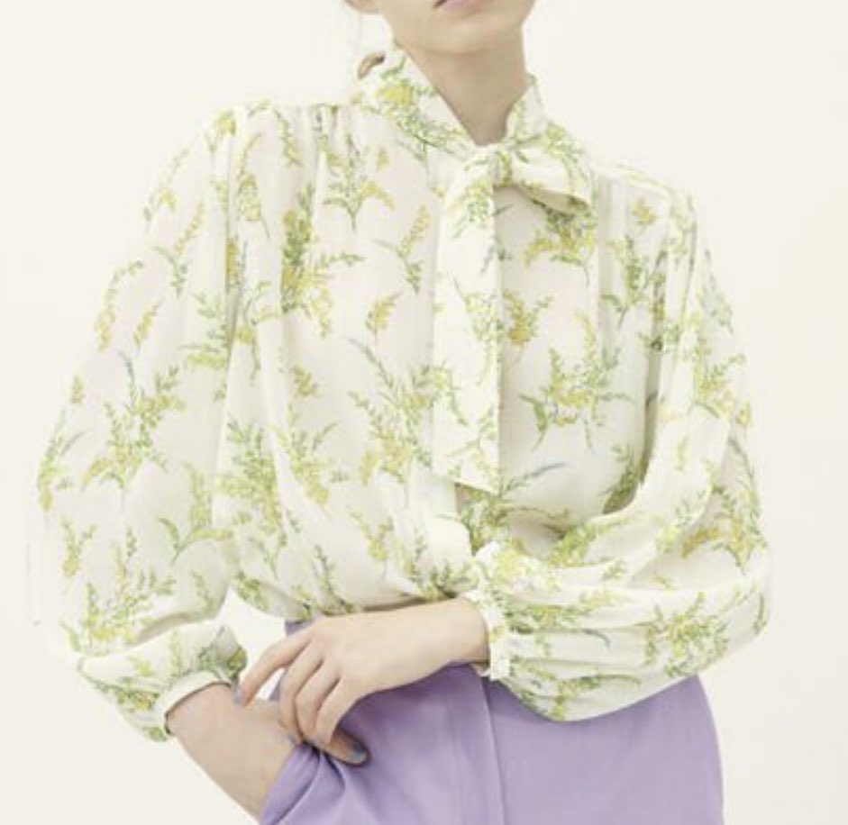 hanazawaft_'s tweet photo. Ballsey

ミモザフラワープリント ボウタイブラウス

#花澤香菜 https://t.co/5OhmNtVoSG