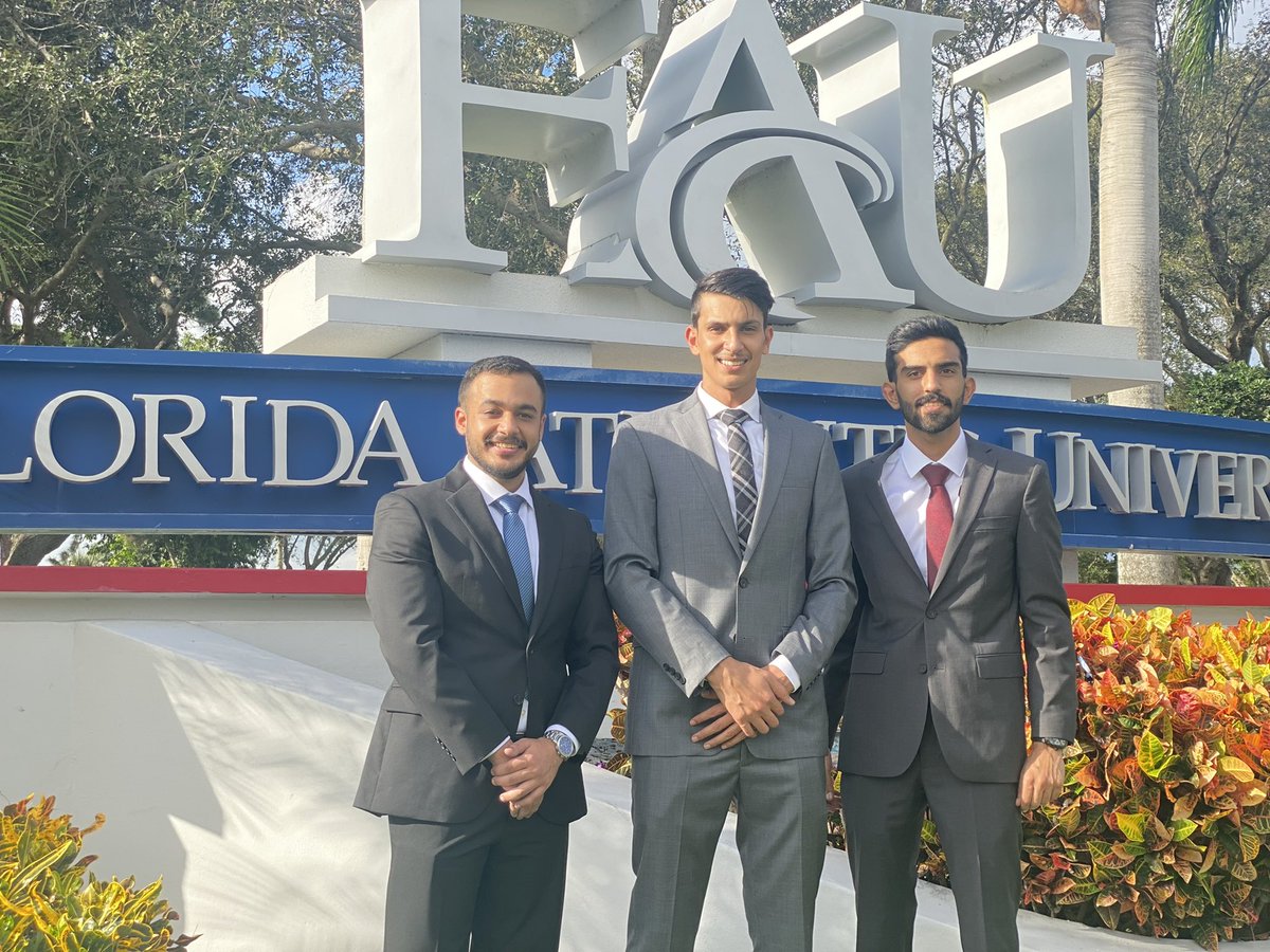 F_al3oshz's tweet image. ﴿ ولئِنْ شَكرتُم لأزيدنّكمْ ͏﴾
فاللهُم لَك الحمّد والشكر، دَائماً
تم بحمدالله تخرجي من جامعة
Florida Atlantic University 
وحصولي على درجة البكالوريوس
         في الهندسة المدنية 
 ولولا الله ثم والدَيَّ لما فعلت