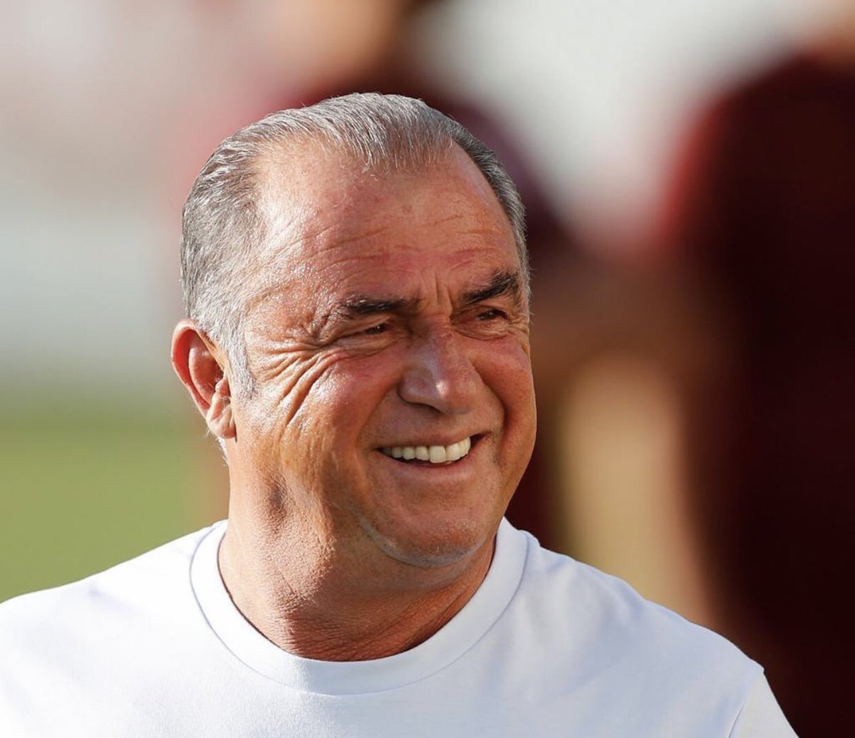 Gökteki güneş sönse vazgeçmem..

#KONSANTRASYON #BugünGünlerdenGALATASARAY 
#GSvIBFK 
#FatihTerim ❣️